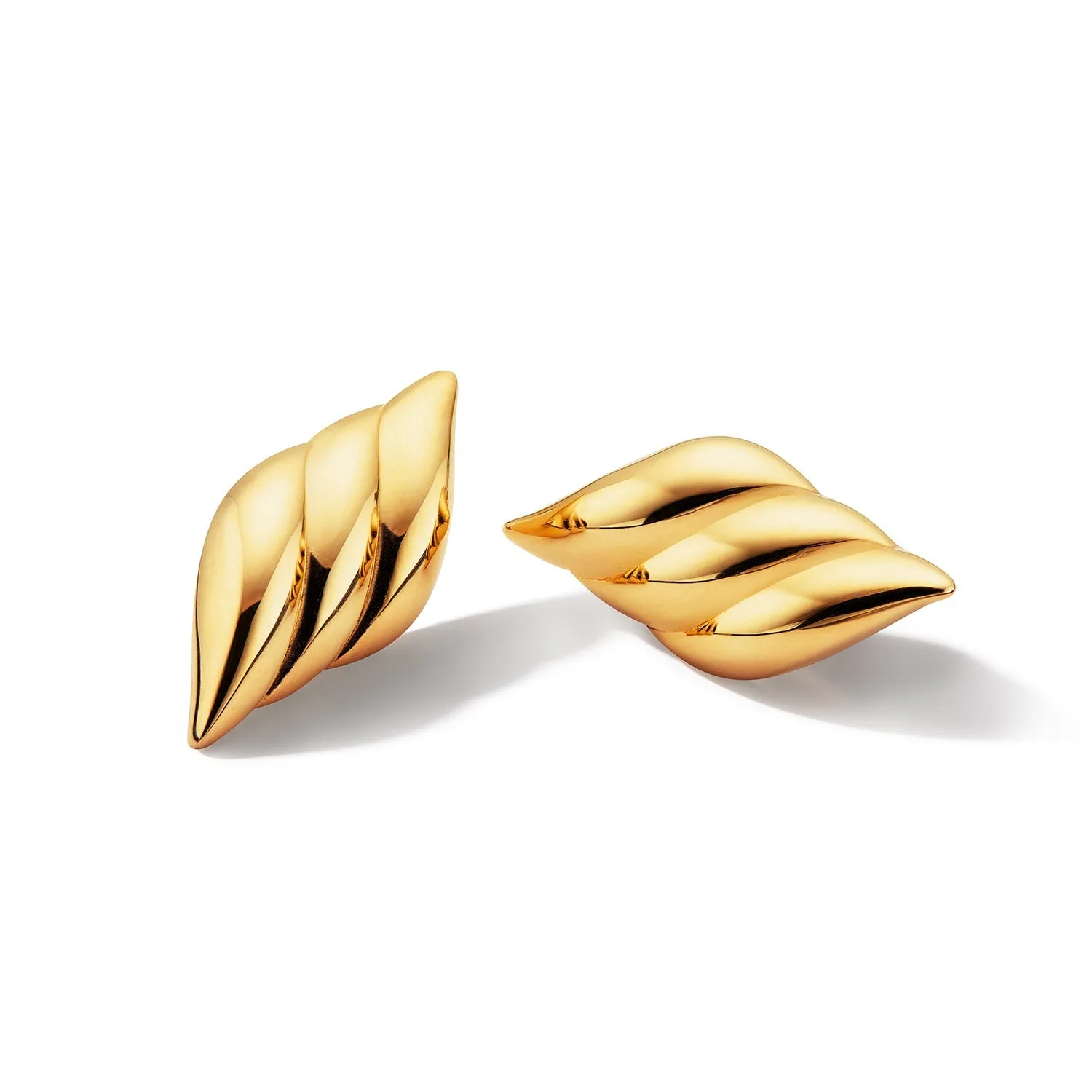 As You Are Wave Stud Earrings (Gold)