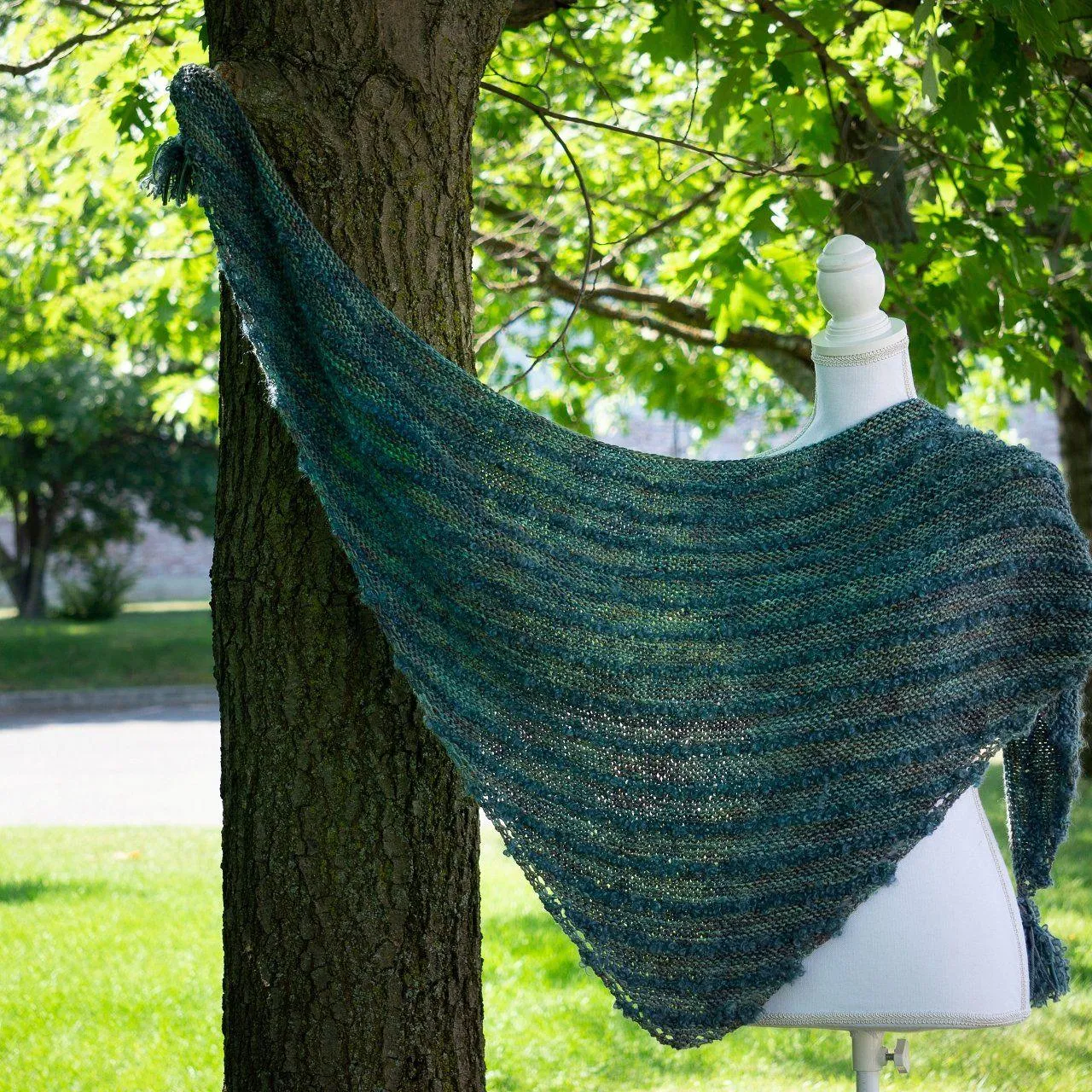 Boucles à l'Horizon'' Shawl | Free Knitting Pattern