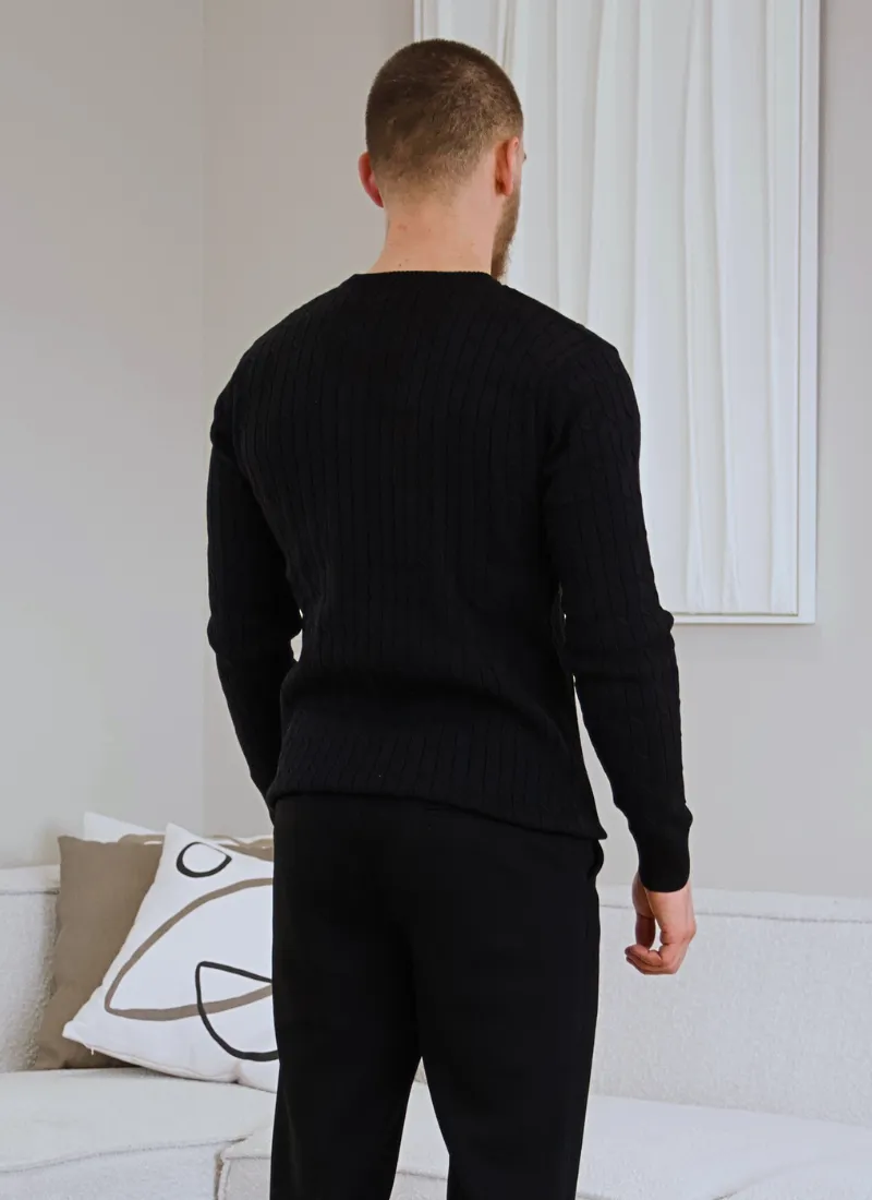 Cable Knit Wool-Cashmere Sweater - Black