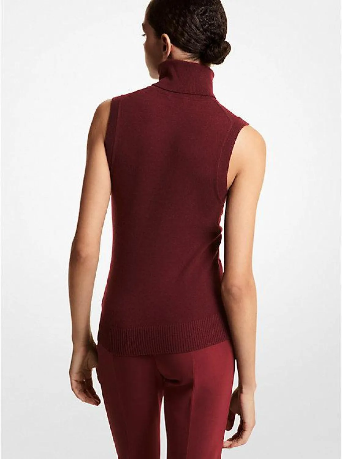 Cashmere Sleeveless Turtleneck