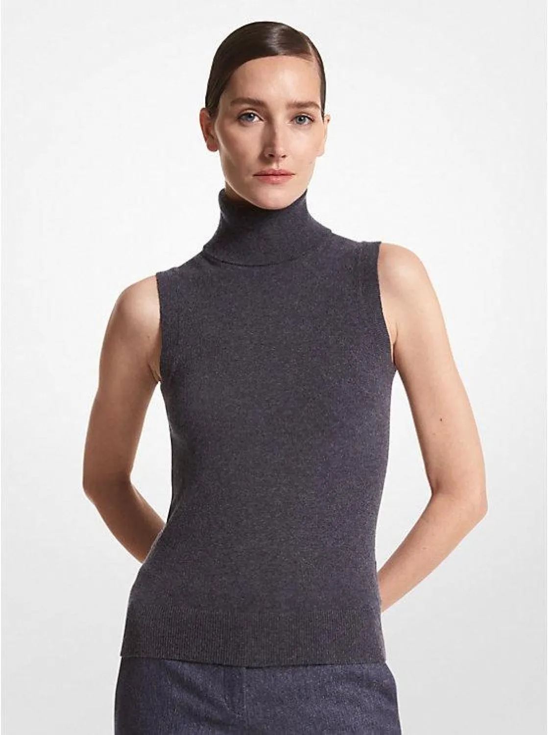 Cashmere Sleeveless Turtleneck