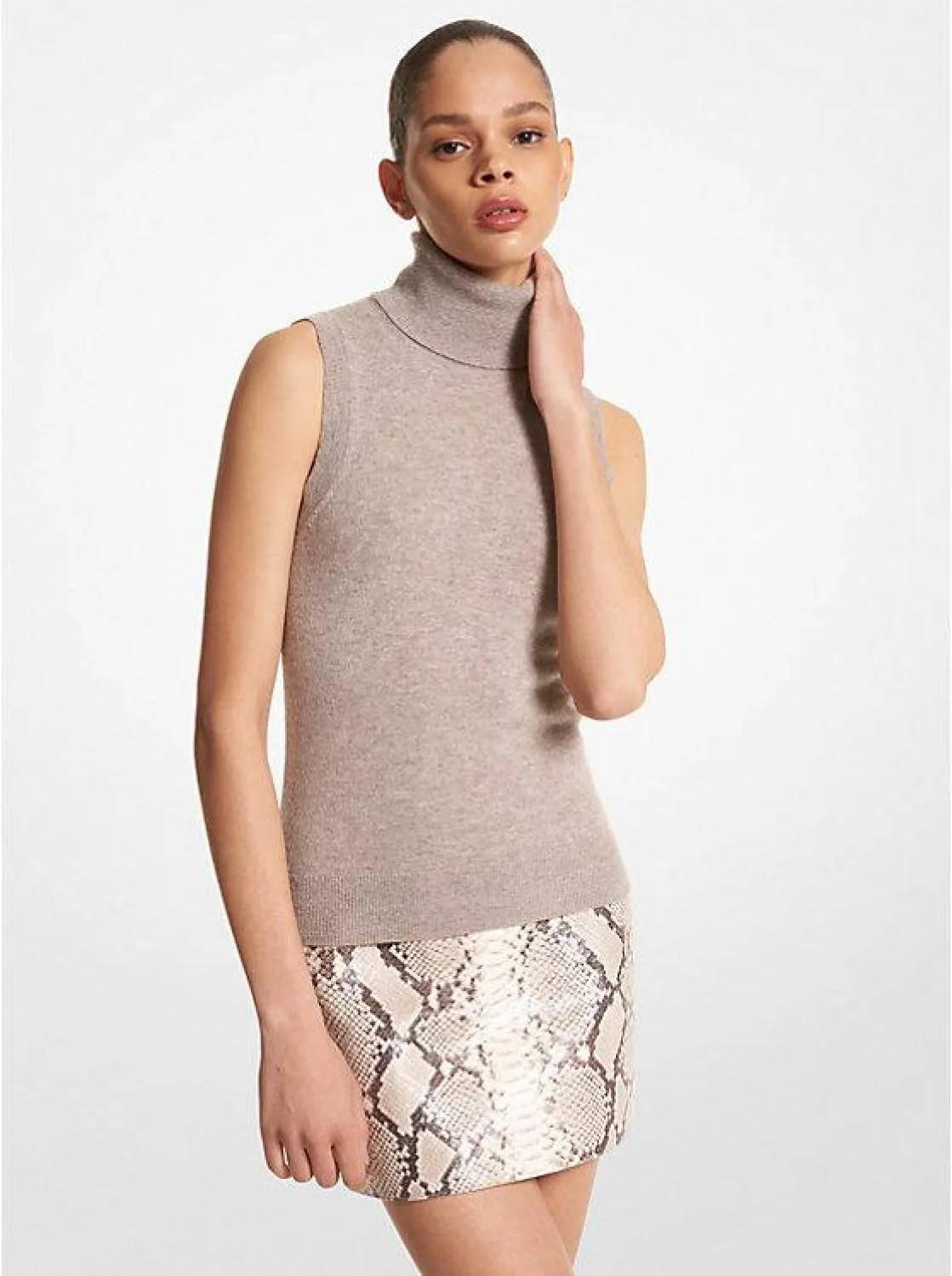 Cashmere Sleeveless Turtleneck