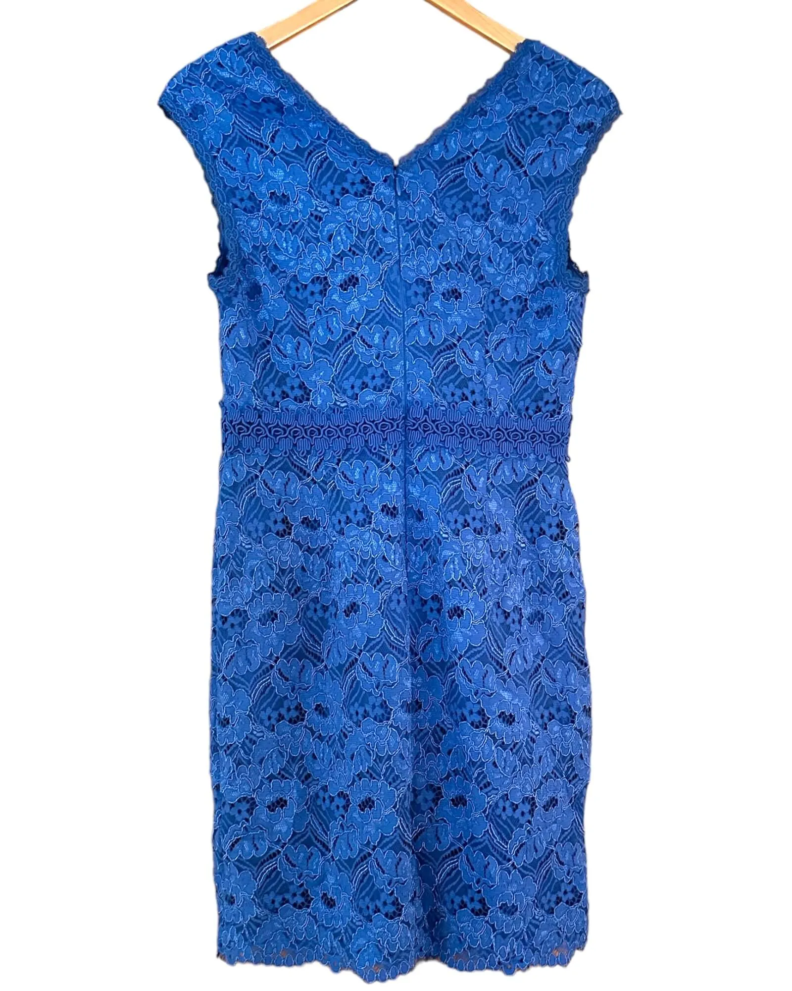 Light Summer Periwinkle Corded Lace Sleeveless Sheath Dress