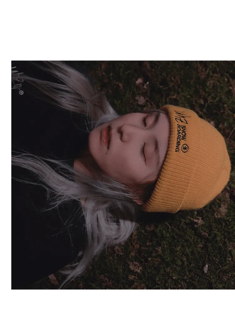 Uhznus Knit Beanie